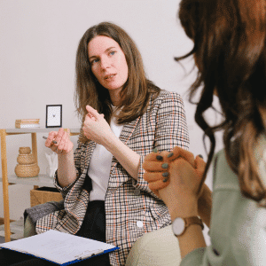 Navigating the Storm: Challenges for leaders in 2024 and the power of cognitive behavioral coaching 1 power of cognitive behavioral coaching